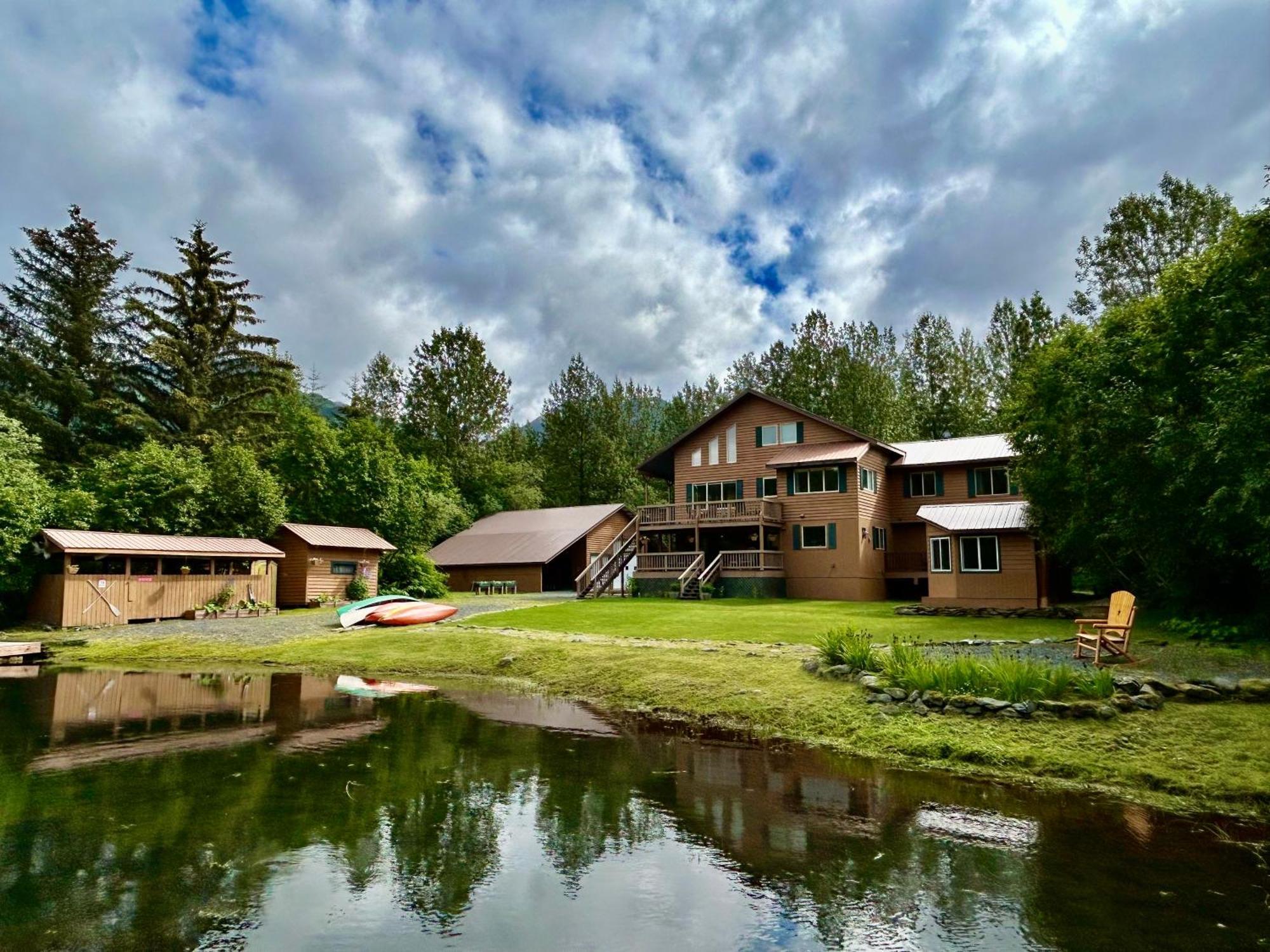 Bear Lake Lodgings B&B, Inc スワード エクステリア 写真